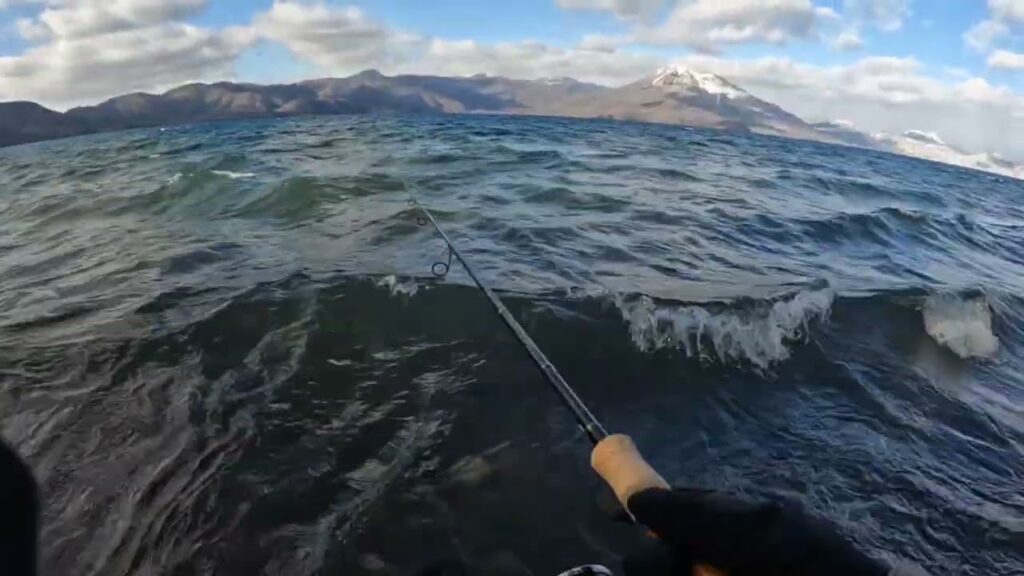 なつみ　健一　シコバカで２日連続の支笏湖　　　　　　＃支笏湖＃シコバカの釣りチャンネル#支笏湖ルアー #北海道のルアーフィッシング #釣り