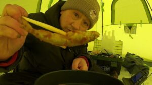 小野川湖、氷上ワカサギ釣り!釣れない、釣れない悲しすぎる現実です。