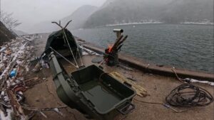 10年に1度の大寒波が来る前に釣りして小舟をルーフテントにしてみたよ！