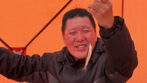 裏磐梯桧原湖氷上ワカサギ釣り！