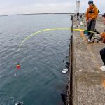 【異常】超絶釣れる堤防が開園　そんな初日に夫婦は・・・