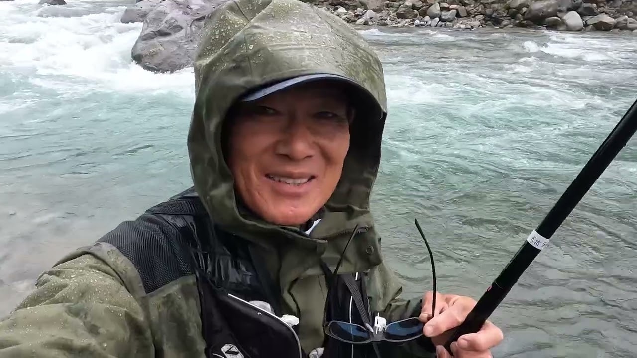 雪シロで増水した高原川水系の渓流釣り